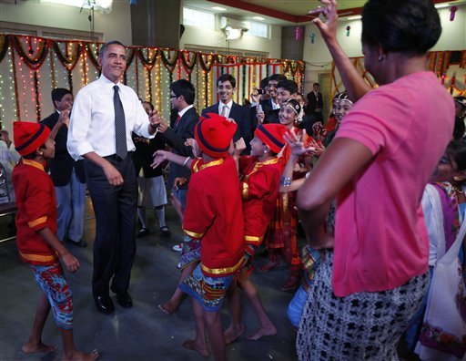 barack-obama-michelle-obama-india-dance-110710jpg-b5d25129c47d6839